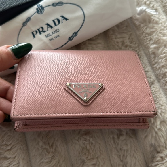 Small Saffiano Wallet in Alabaster - gently used :) - Picture 2 of 7